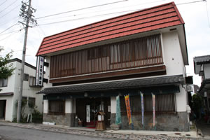 信州須坂餅菓子処コモリ餅店